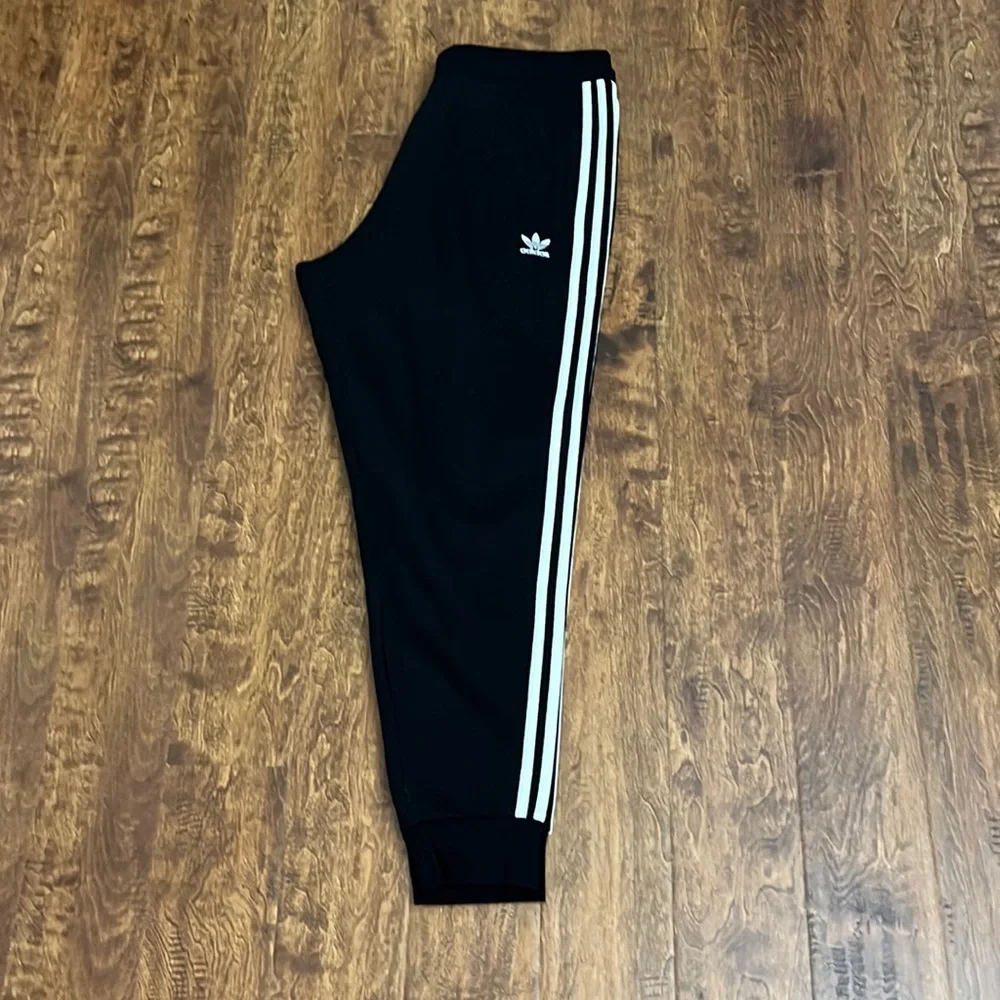 Adidas Originals Multi Sport Joggers Size XL